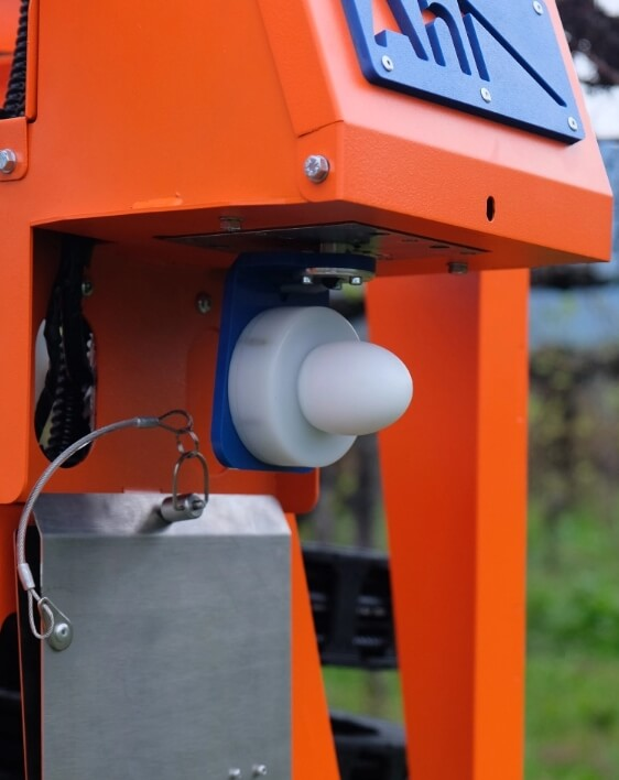 R-Wave 2D MP Radar close-up